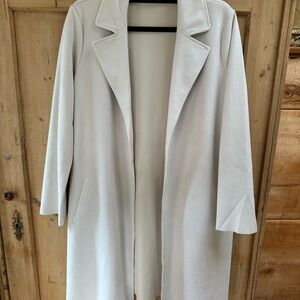 Tahari Women's Cream Trench Coat